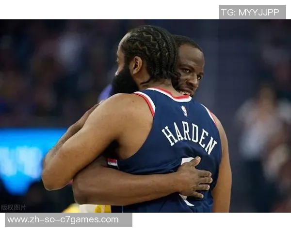 快船与勇士激战12月24日NBA常规赛争夺季后赛席位的关键对决